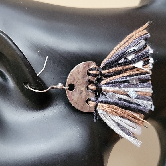 Pair of boho earrings - Picture 2 of 4